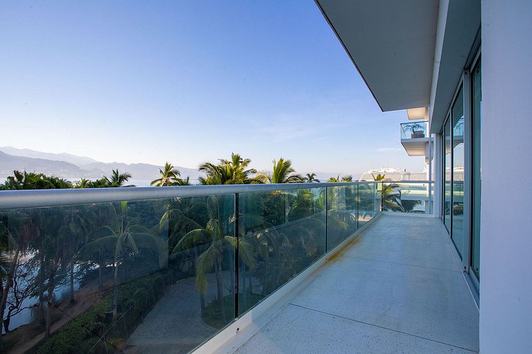 Panoramic Oceanview Condo, Luxe Peninsula Vallarta